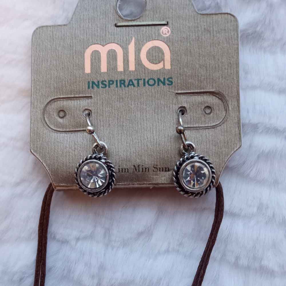Mia inspirations cross encrusted rhinestones beaded necklace & earrings - Picture 2 of 3